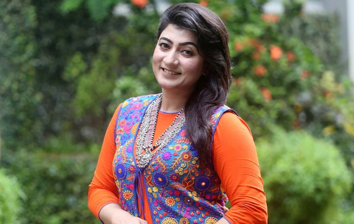 দীর্ঘ লড়াই শেষে চলে গেলেন অভিনেত্রী সীমানা দীর্ঘ লড়াই শেষে চলে গেলেন অভিনেত্রী সীমানা