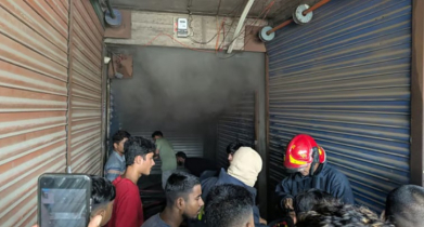 গুলিস্তানের সুন্দরবন স্কয়ার মার্কেটে লাগা আগুন নিয়ন্ত্রণে