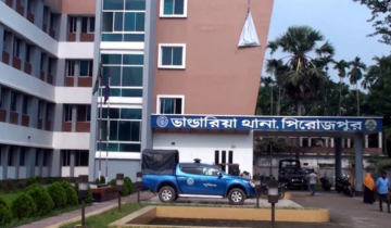 স্ত্রী-শাশুড়িকে কুপিয়ে ও গলাকেটে হত্যার