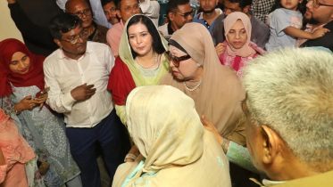 ফিরলেন খালেদা, শক্তি ও সমর্থন দেখাল বিএনপি