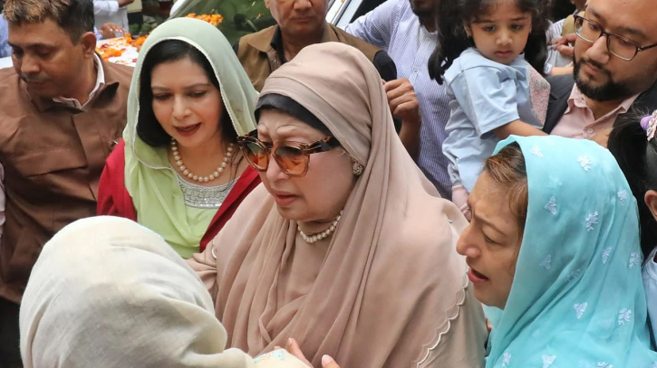 ১৭ বছরের নির্বাসিত জীবনের অবসান হলো জুবাইদার ১৭ বছরের নির্বাসিত জীবনের অবসান হলো জুবাইদার